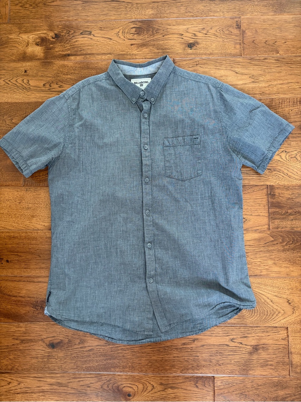 Billabong Button Up in Charcoal, Size XL